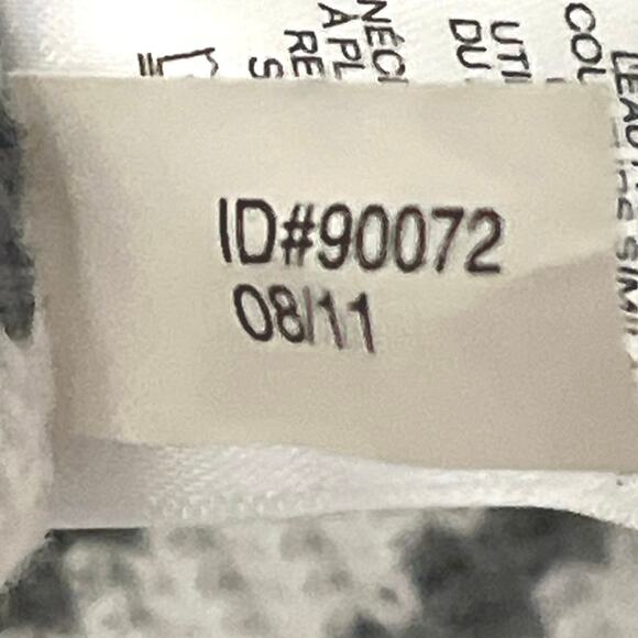 Express Striped Sweater Womens Size S Ivory Gray Vneck Preppy Casual Office - Picture 14 of 14